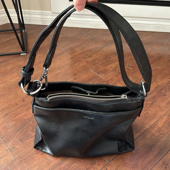 Matt & Nat Purse - Picture 9 of 9